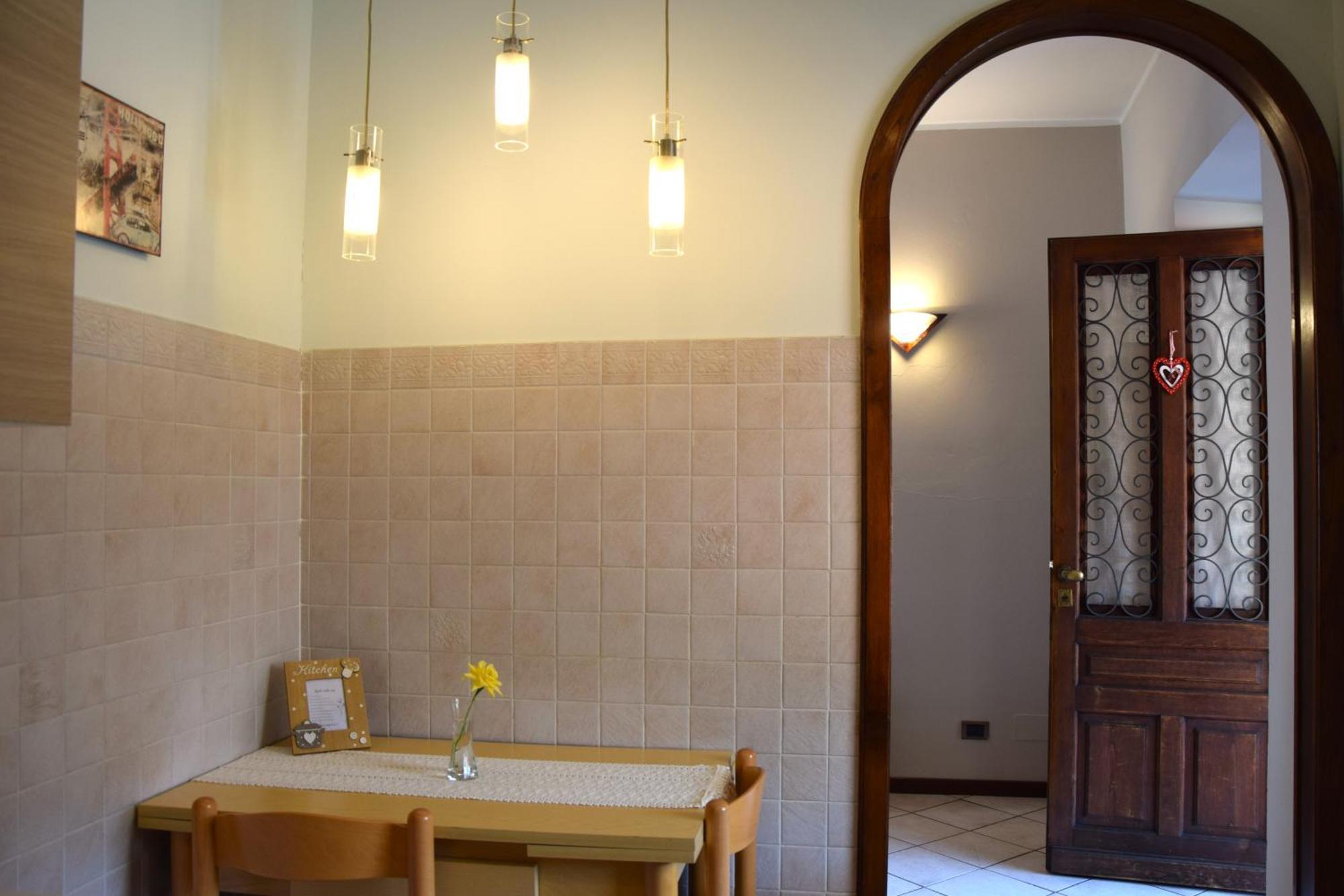 Апартаменты Bilocale Vecchio Borgo Боргосезия Экстерьер фото